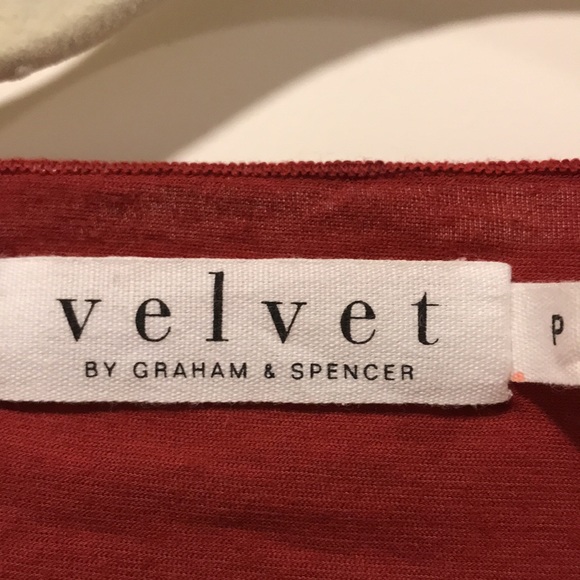 Beautiful burgundy T with flattering front detail - Picture 2 of 3